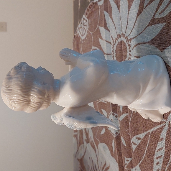 Porcelain Angel - Picture 6 of 8